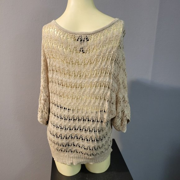 Its Our Time. Cream/ Tan, 3/4- Batwing Sleeve Top - Picture 3 of 5